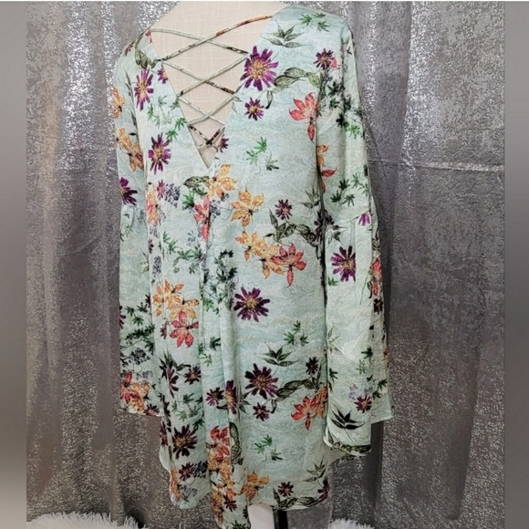 LetHerBe Mini Dress with Butterfly Wing Sleeves size Lg - Picture 3 of 8